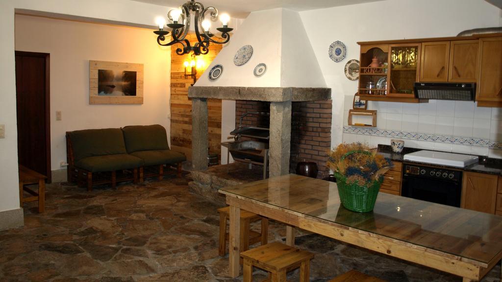 Casa Da Curuxeira Villa ซานติอาโก เด กอมโปสเตลา ภายนอก รูปภาพ